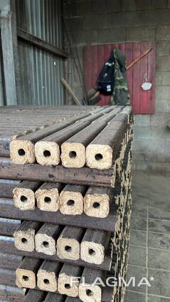 100% FSC Oak Pini Kay Briquettes | Oak Wood Heat Logs