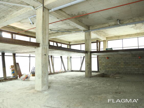 Просторное коммерческое помещение площадью 450 м²