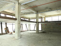 Просторное коммерческое помещение площадью 450 м²