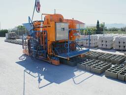 Mobil blokmaskine til produktion af kantsten og hulblokke