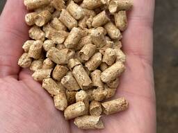 Quality PINE WOOD PELLETS 6mm for domestic stoves.