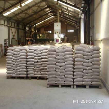 Good quality wood pellets made of pine wood natural fuel
